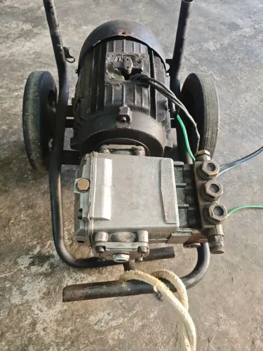 Lavadora de alta pressão L2400