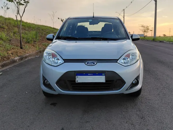 Ford Fiesta Sed. 1.6 8V Flex 4P 2012