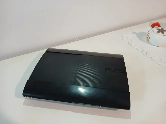 ? PS3 Super Slim + 4 Jogos Originais ? Para Conserto/Peças