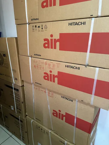 Ar condicionado Hitachi japonês 18000 Btus inverter com Wi-Fi novo