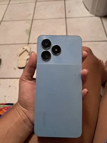 Celular em perfeito estado 350.00