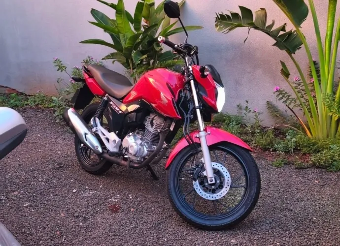Honda fan em estado de nova