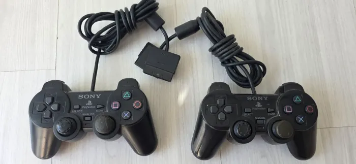 2 Controles Originais de PlayStation 2