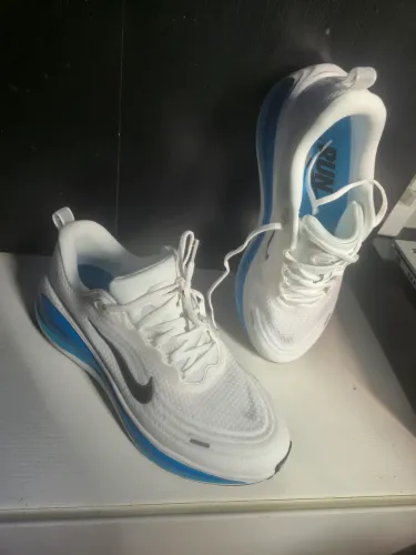 Nike vomero plus