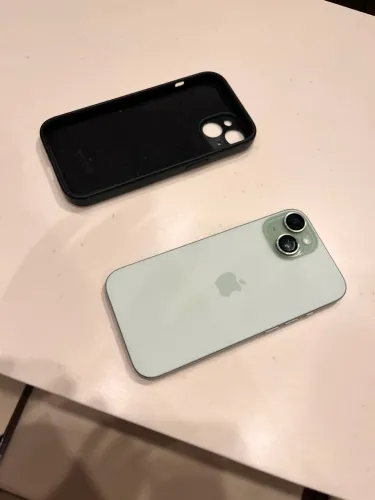 iPhone 15
