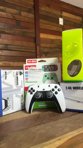 Vídeo game com dois controles wireless Entregamos