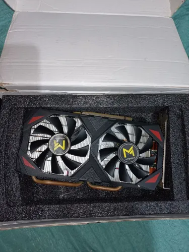 Placa de Vídeo AMD Radeon RX (4 GB) - Para reparo ou quem saiba consertar