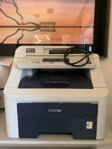 Multifuncional Brother MFC-9010CN