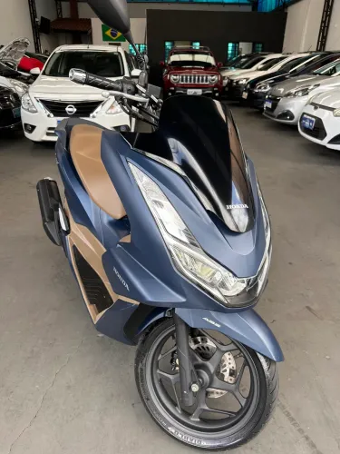 HONDA PCX 160 DLX ABS 2024
