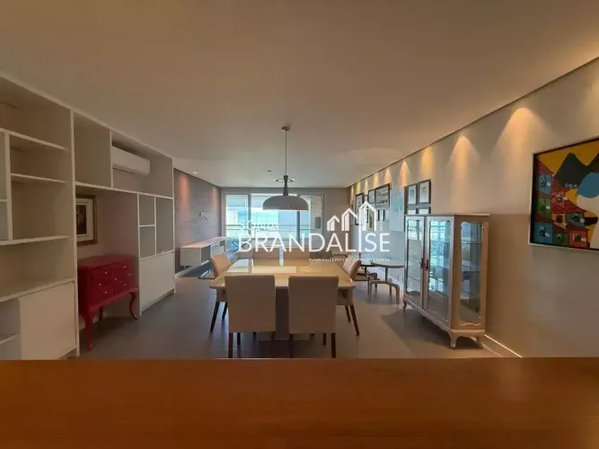 DE FRENTE COM VISTA MAR . 4 dormitórios (2 suítes) e 3 vagas