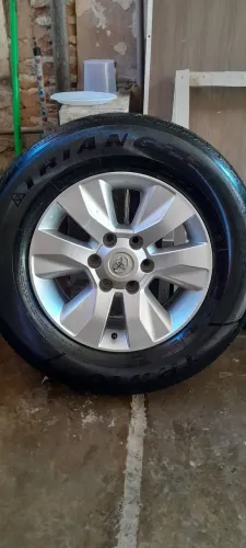 Roda aro 17 hilux 