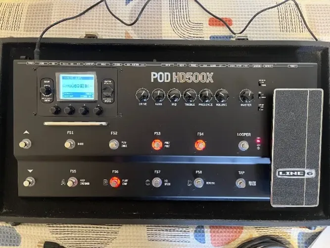 ? BLACK FRIDAY - Pedaleira Line 6 POD HD500X + Brindes Excelentes