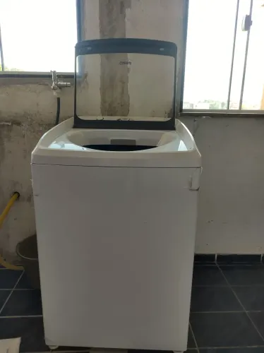Vendo Máquina de lavar roupa Consul semi nova - modelo CWH12ABANA30