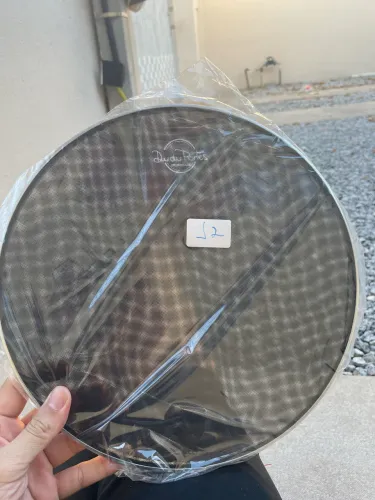 Pele muda 13 luen polegadas lacrada!