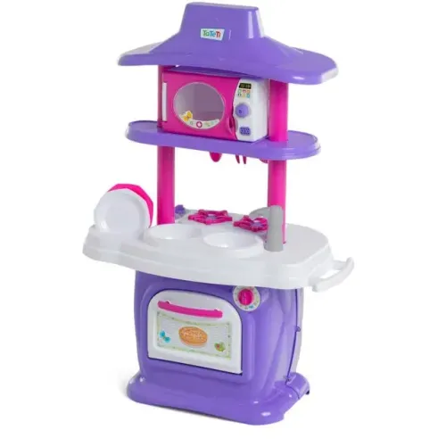 Cozinha com pia que sai agua, fogão e geladeira de brinquedos