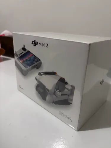 Drone dji mini 3 com tela