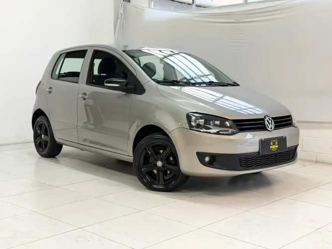 Volkswagen Fox 1.6 MI Total Flex 8V 5P 2012