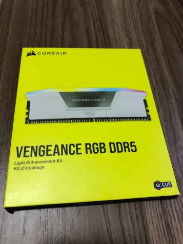 Módulos Estéticos Corsair Vegeance RGB DDR5
