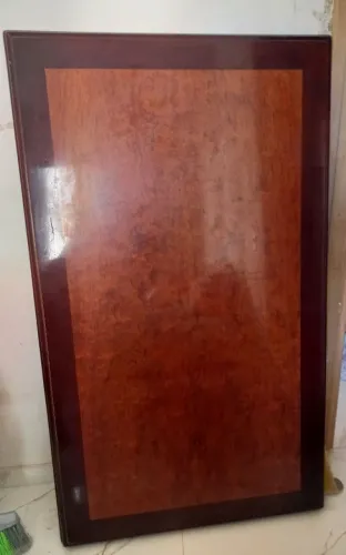 Mesa com 6 cadeiras em madeira maciça