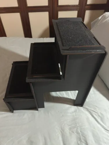 Escada Pet mdf