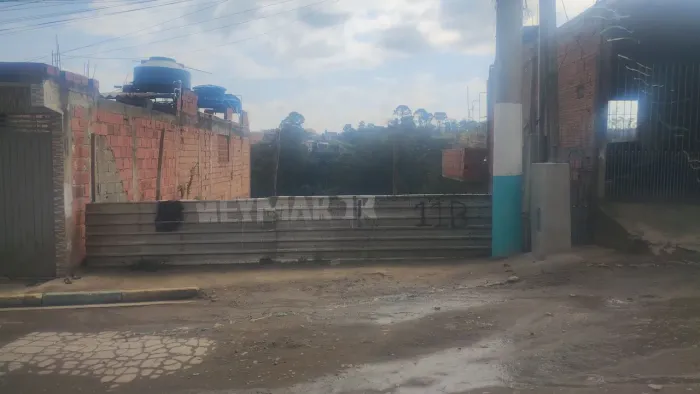 Vendo ou troco terreno somente por Fiorino furgão refrigerado acima de 2020