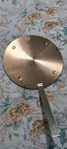 Placa para panela com fogão de indução