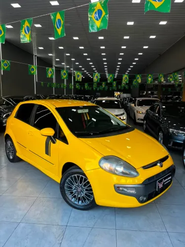 Fiat Punto Sporting Dualogic 1.8 Flex 16V 5P 2013