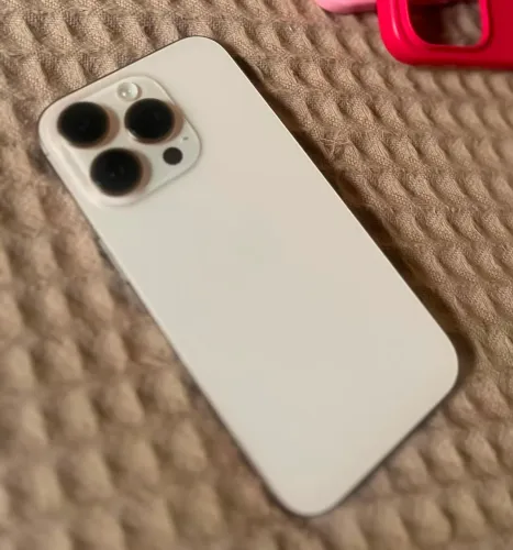 iPhone 16 Pro