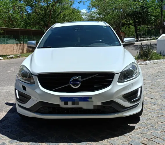 Volvo XC 60 T-5 R-design 2.0 FWD 5P 2014