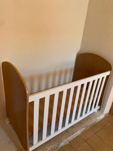 Vendo berço americano que vira cama