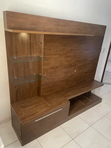 Painel com rack