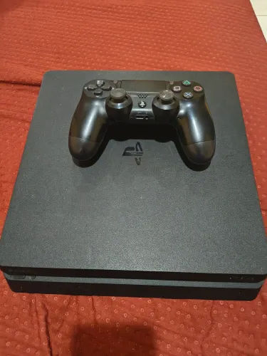 PS4 em excelente estado