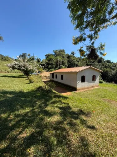 ? Sítio à Venda em Itaguara/MG | 10.800m² | 3 Quartos | Apenas 3km da BR-381