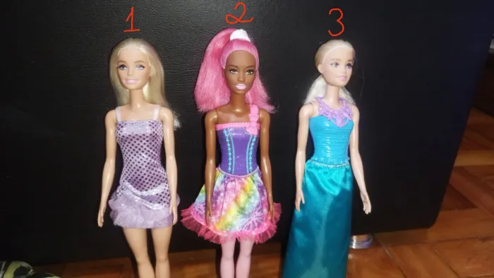Lote/Separado Barbies em praticamente novas