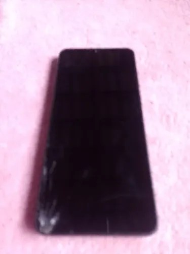 Samsung A06 tela quebrada