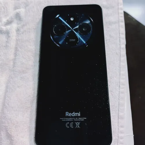 Vendo redmi 14c 256 gb 350$