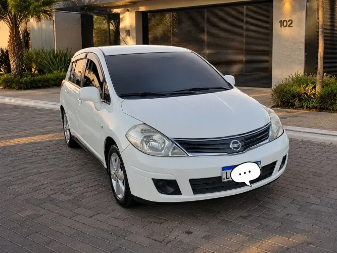 Nissan Tiida S 1.8/1.8 Flex 16V Mec. 2013