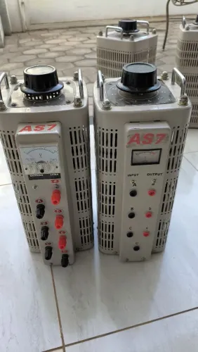 Variac Trifásico AS7 2,5kVA 6A 220V - Variador De Tensão