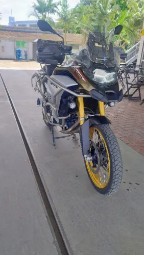 VENDO OU TROCO POR CARRO DO MEU INTERESSE 