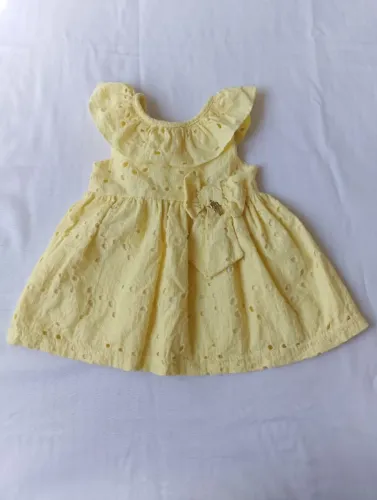 Vestido Amarelo em Laise/cambraia bordada