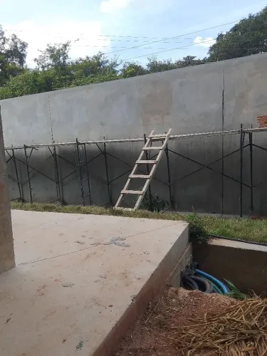 ? Empreiteiro ?