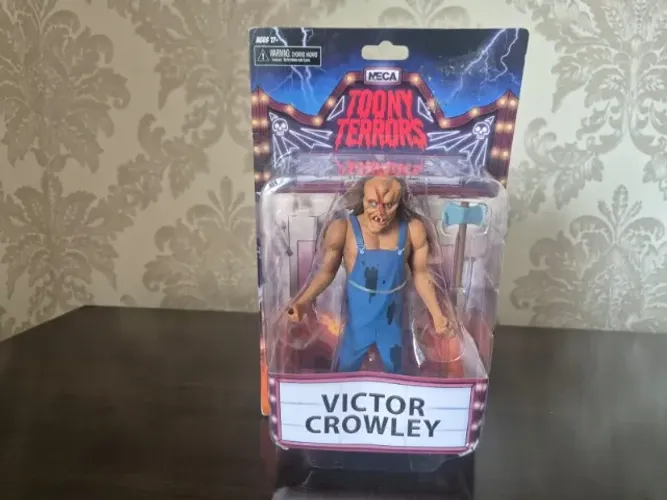 Figura Victor Crowley. Hatchet /terror No Pântano. Neca Toys
