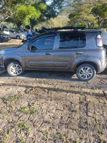 Fiat Uno Attractive 1.0 EVO Fire Flex 8V 5P 2021