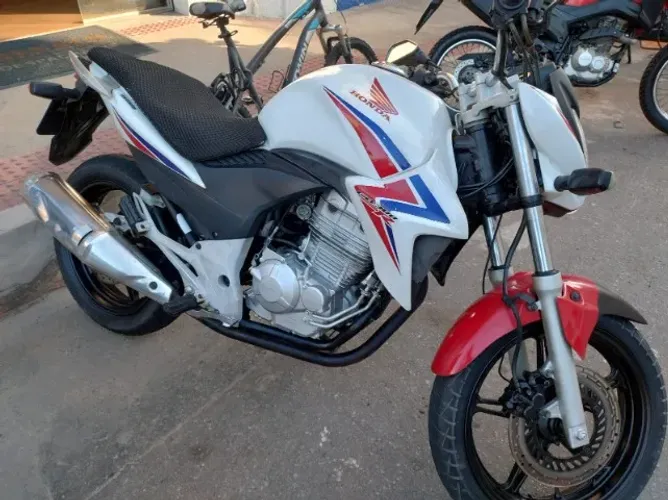 2710-HONDA/CB 300R EDIÇÃO CAPITÃO AMÉRICA
