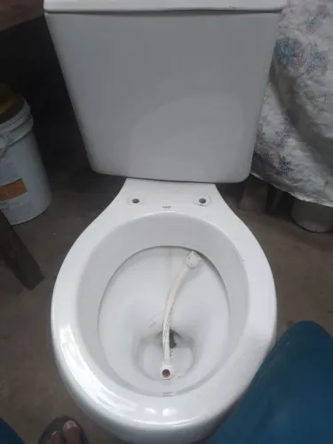Vaso com a caixa acoplada