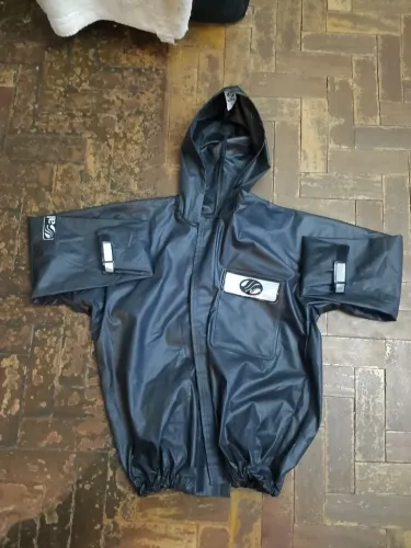 Roupa de Chuva para Motociclista Forrada por dentro com bolsos, capus impermeavel.mperm