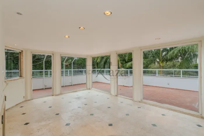 Cobertura Duplex - Alto de Pinheiros - 3 Suítes - 240m².
