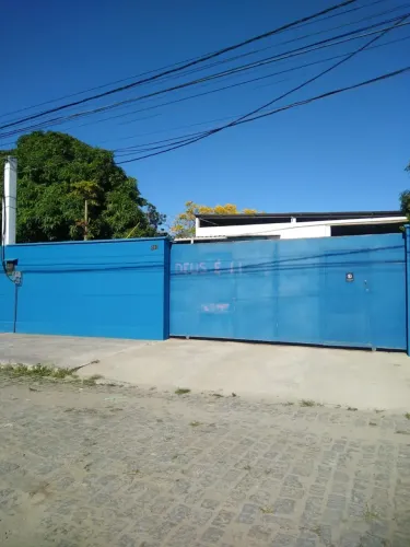 Imóvel para aluguel possui 384 metros quadrados em São José do Barreto - Macaé - RJ