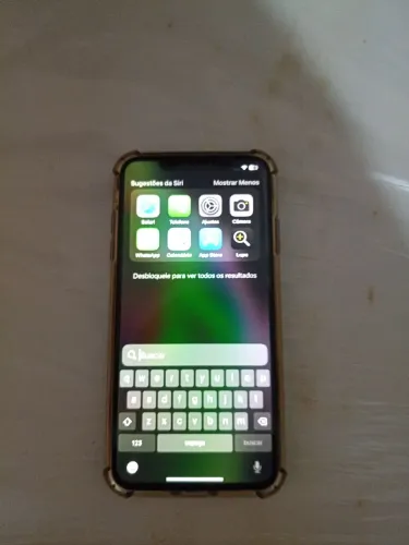 Vende- se celular iPhone Max de segunda mão, em otimo estado, valor 700,00estou vende