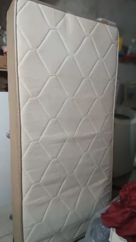 Cama box com cama auxiliar
